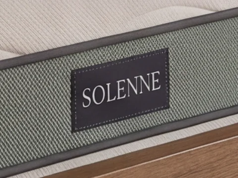 Label crop from alpine cabin